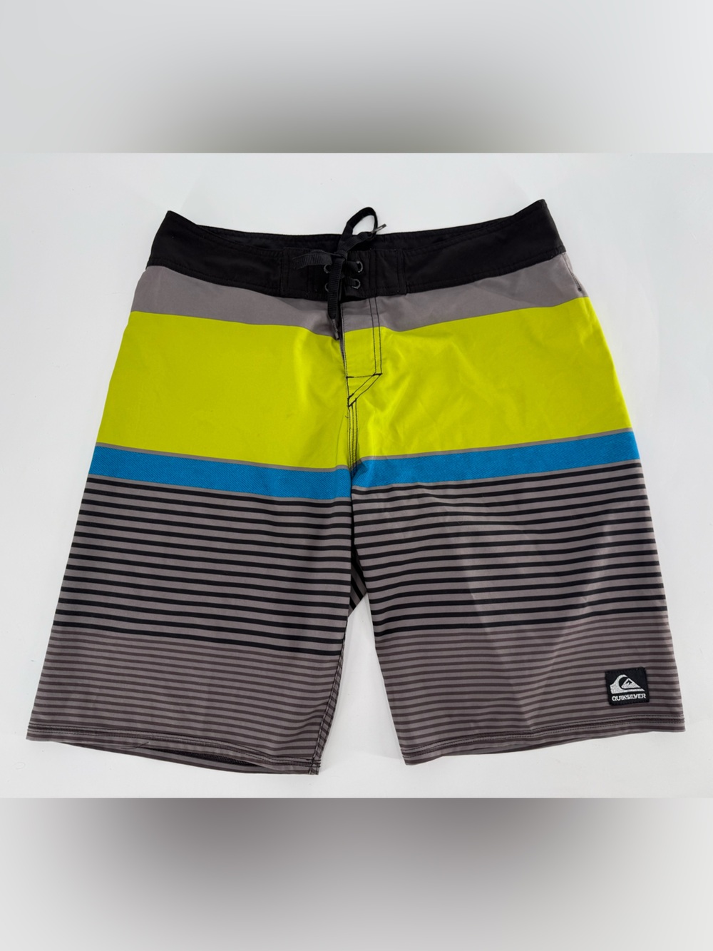 Quicksilver‎ Vintage Men’s Board Shorts 32